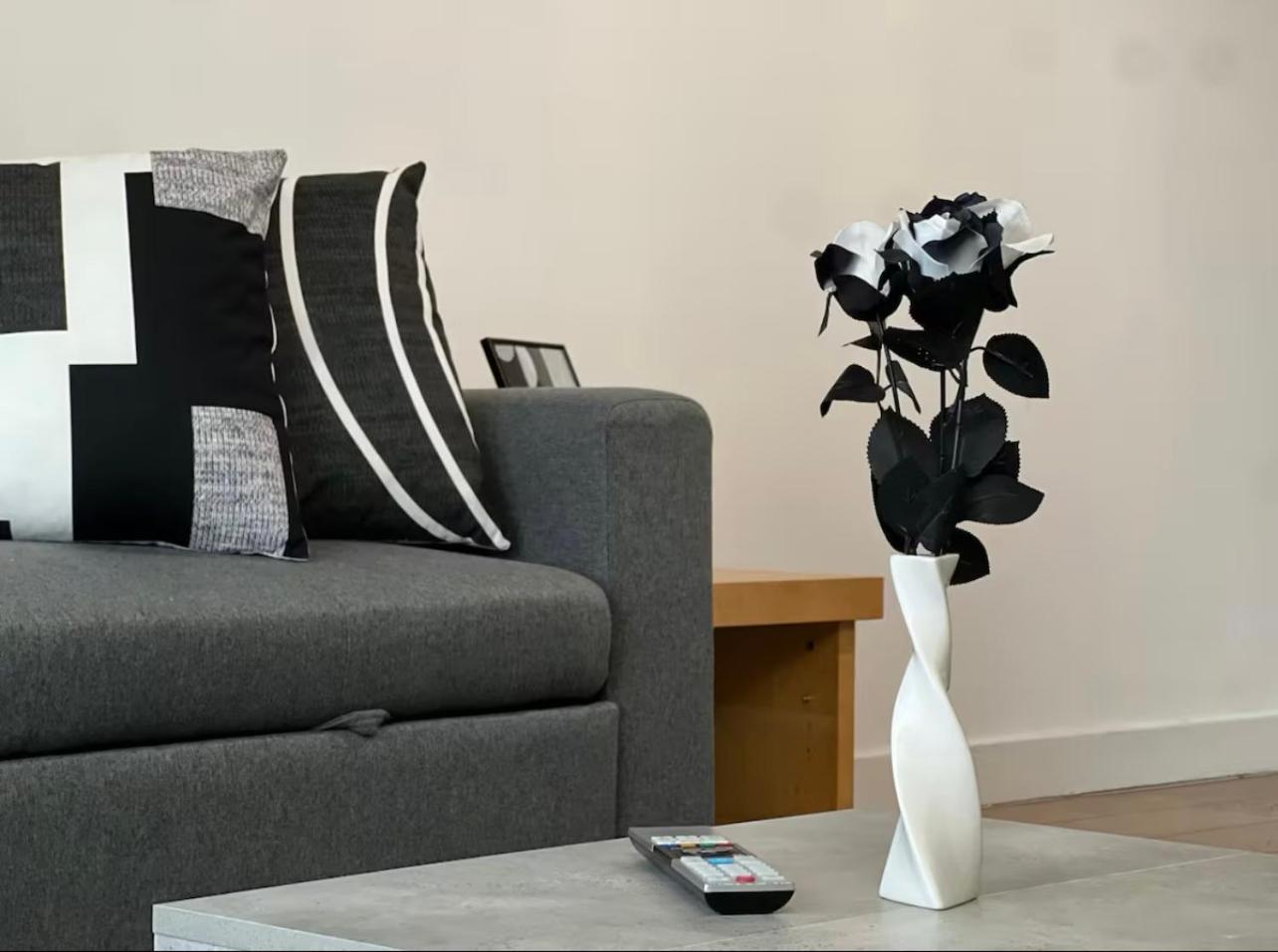 שפילד Penthouse Gem, Central, Scenic Views, Stylish, Modern, City Centre 2Br מראה חיצוני תמונה